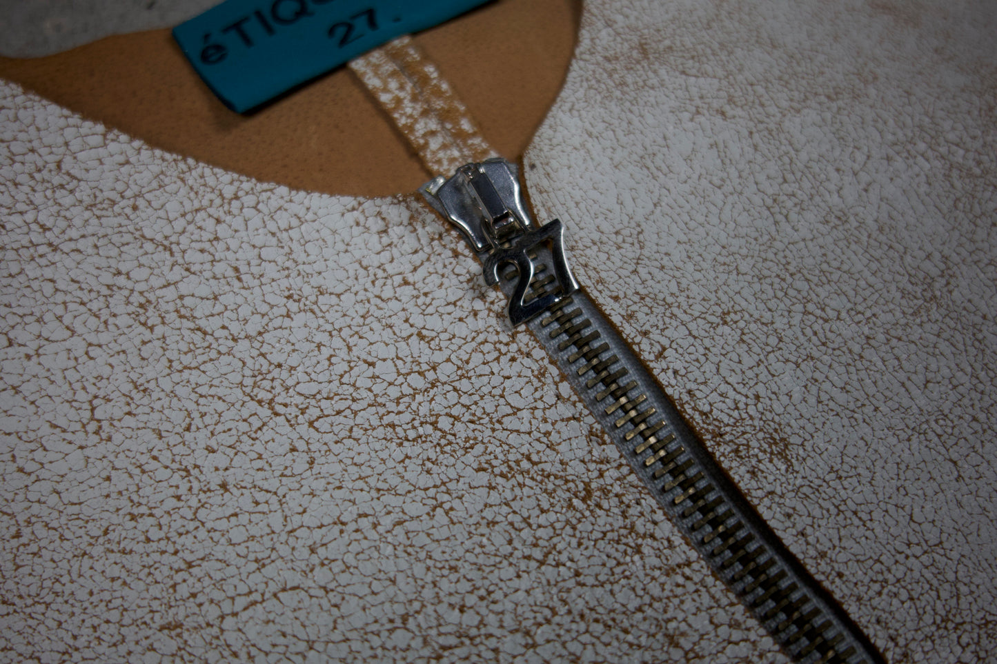 CRACKED VEST